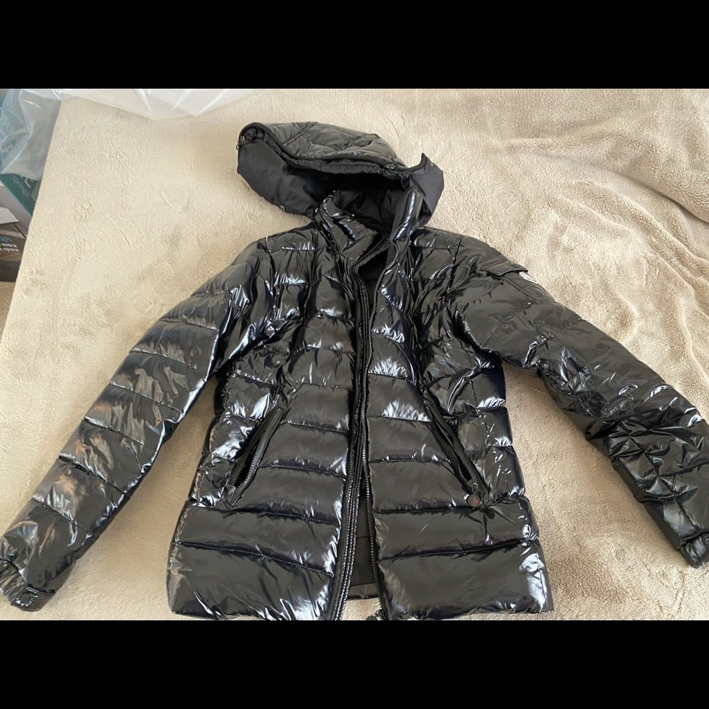 COPY - Moncler Puffer Black Size Small